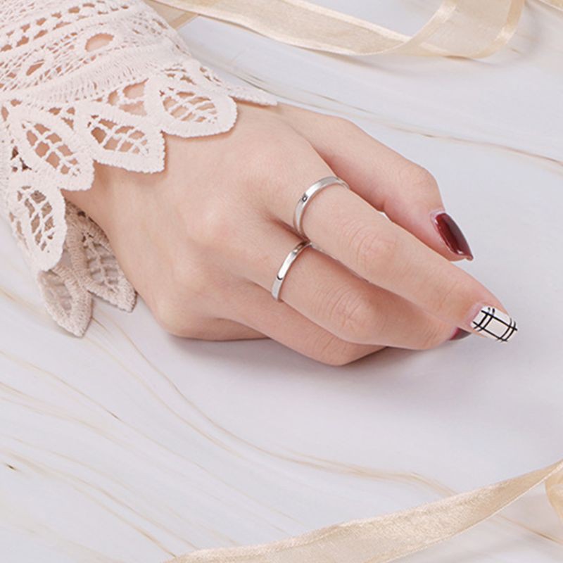 Nhẫn Cặp Đôi Hình Mặt Trăng Và Mặt Trời