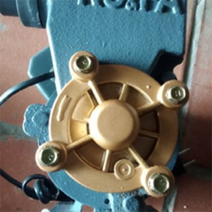 Máy bơm nước gia đình,máy bơm nước chân không kufa 150W