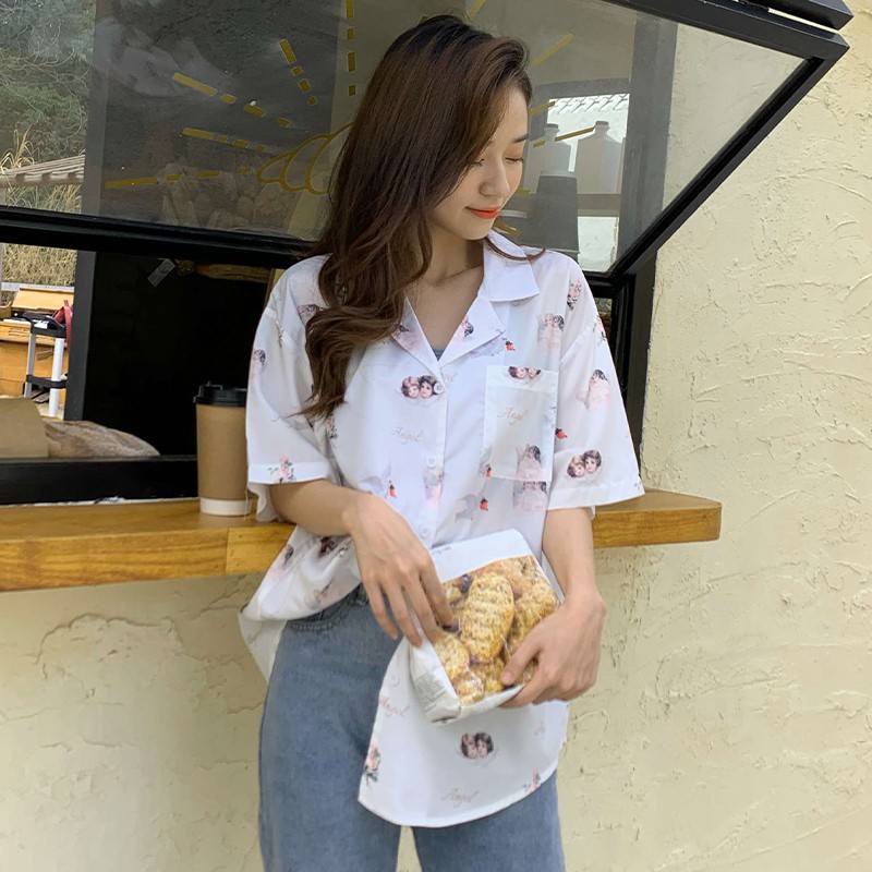 LEEVA - Áo sơ mi họa tiết Angel phối chữ phong cách Hàn Quốc: Angel Đen