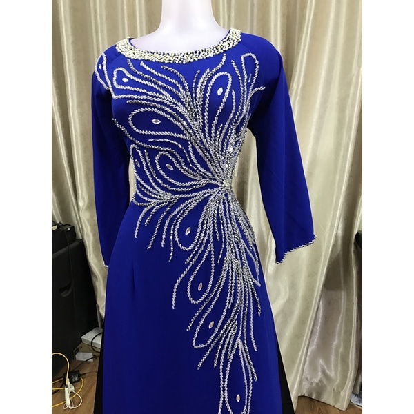 Áo dài mẹ cao cấp, áo dài bà sui thiết kế đính ngọc và pha lê phần thân sang trọng.