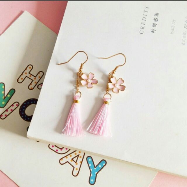 Khuyên tai hoa anh đào sakura