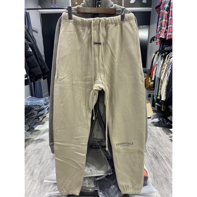 ⚡️[CHỈ 1 NGÀY] - Quần sweatpants Fear of God FOG ESSENTIALS Oatmeal ss20 cao cấp full tag túi, quần nỉ FOG | BigBuy360 - bigbuy360.vn