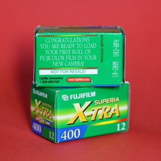 Film chụp ảnh outdate Fujicolor Superia X-tra 400 (12 kiểu, giá/cuộn)