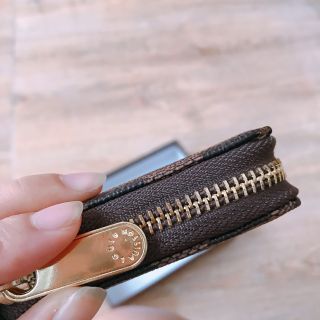 Ví Mini Full Box Khoá Kéo Rosabell