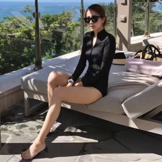 Monokini đen khoá kéo