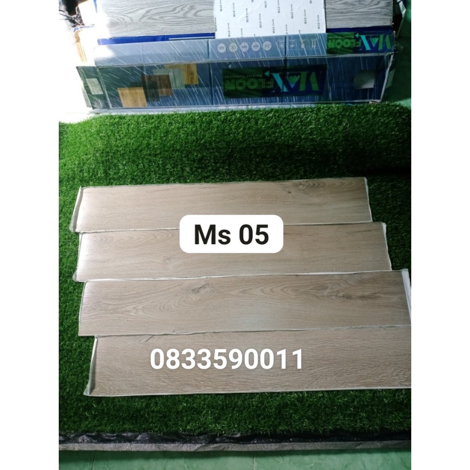 Ship hỏa tốc. Sàn nhựa giả gỗ có keo sẵn bóc dán. Kích thước Rộng 15.2cm Dài 91.4cm. Nhận thi công.