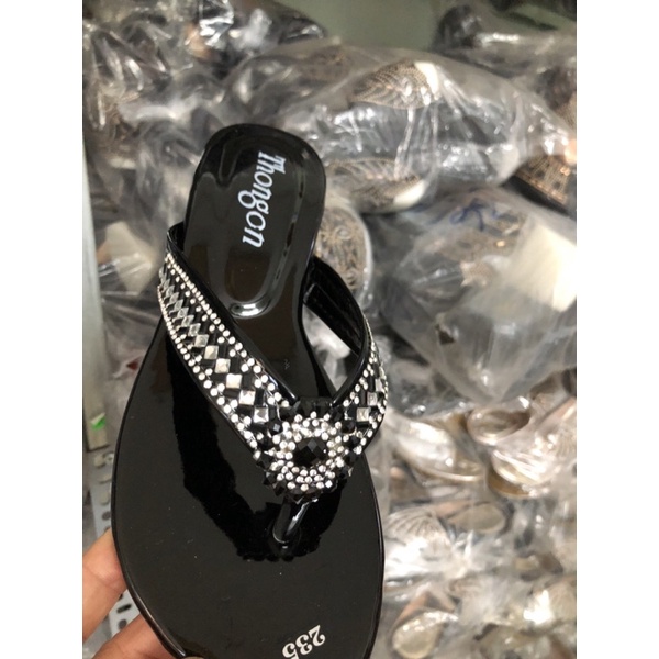 Dép kẹp gót 4-5p, quai đính đá rất đẹp, có size từ 36-39