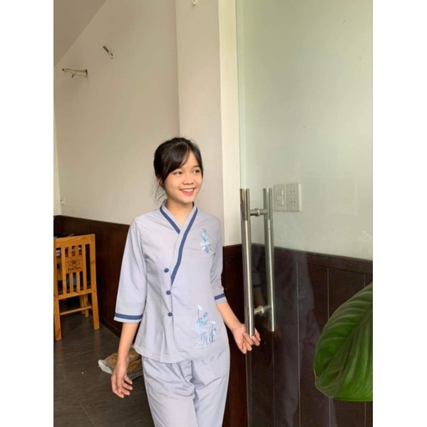 Bộ đi chùa tim viền Kate và tixi