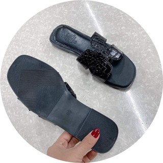 Dép HM nữ da rắn Hot