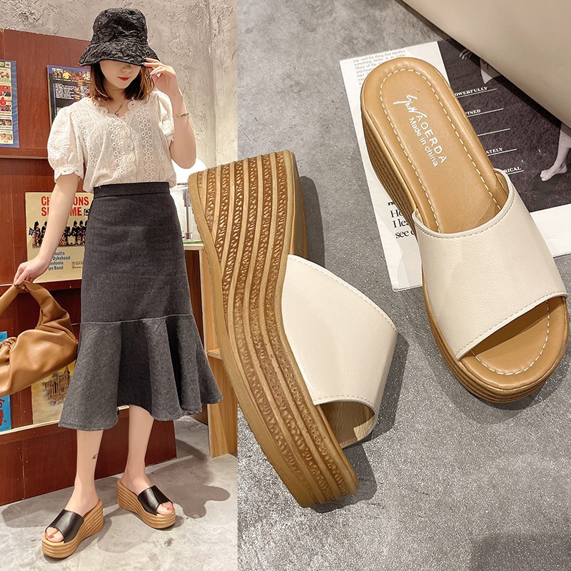 Sandal Đế Xuồng Thiết Kế Mới Thời Trang Mùa Hè Dành Cho