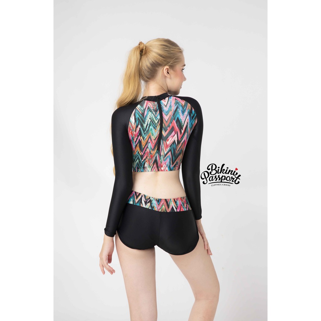 Áo tắm BIKINIPASSPORT - Hai mảnh quần short áo tay dài - Họa tiết | BigBuy360 - bigbuy360.vn