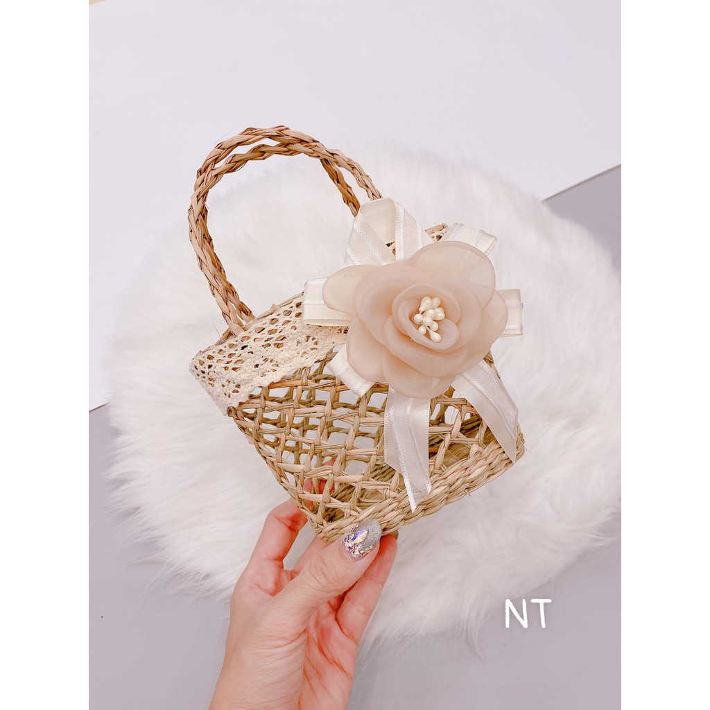 Túi cói hoa trà Vintage, túi cói đi biển, du lịch, đựng đồ kiểu đan mây kèm hoa xinh xắn | BigBuy360 - bigbuy360.vn