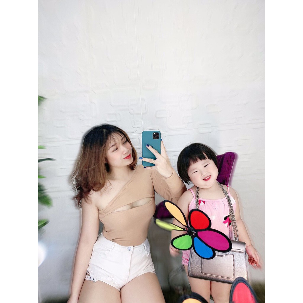 Áo kiểu lệch vai cut out ngực xinh chất thun bozip đẹp xinh