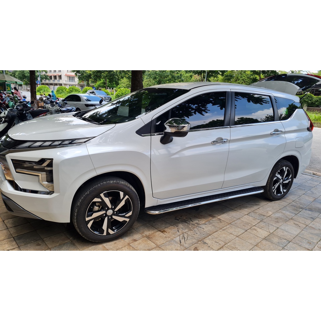 Bậc lên xuống Mitsubishi Xpander 2022 mới nhất. Mẫu Nhôm đúc viền gương cao cấp KN