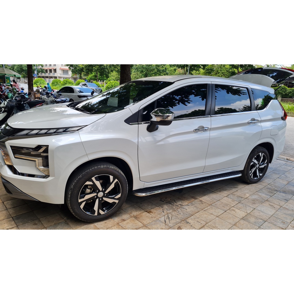 Bậc lên xuống, bệ bước chân cho Mitsubishi Xpander /Xpander Cross mới nhất  - Marelyn Auto