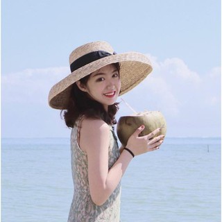 Mũ cói đi biển