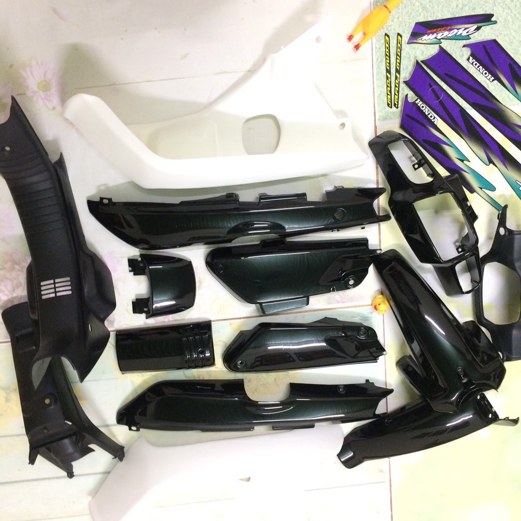 Bộ vỏ nhựa - Dàn áo xe  dream lùn màu Đen /dàn áo xe dream 3