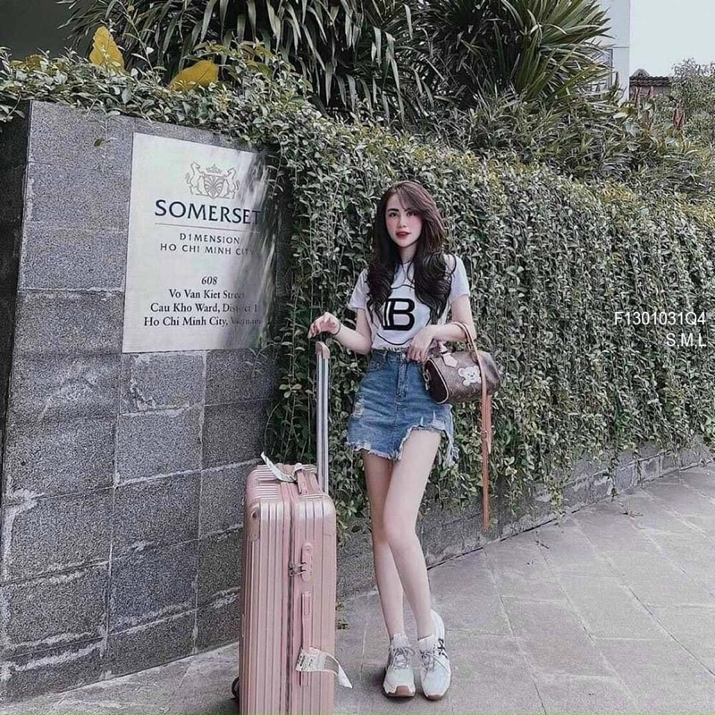 Về sll  🌺 Chân váy jean ngắn lưng cao đủ màu! HÀNG VNXK