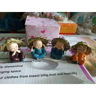 Bộ tượng 4 ông đội nón