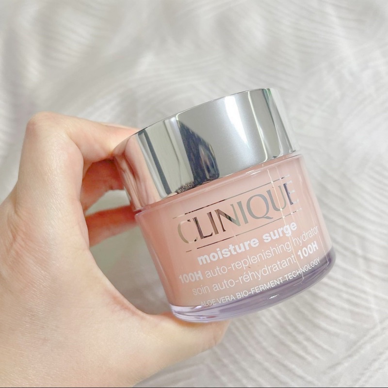 KEM DƯỠNG ẨM CLINIQUE MOISTURE SURGE 100H 50ML