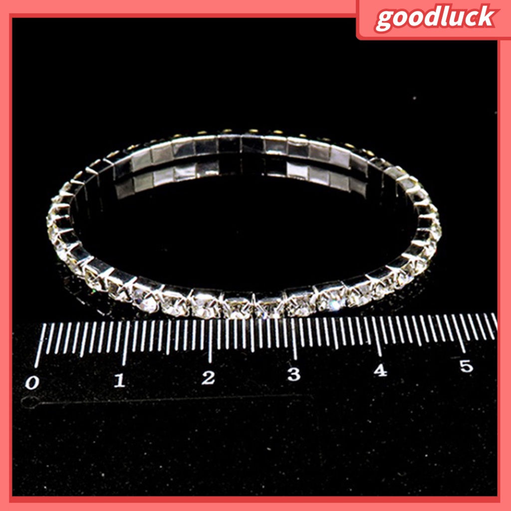 Vòng tay đính đá lấp lánh hợp thời trang