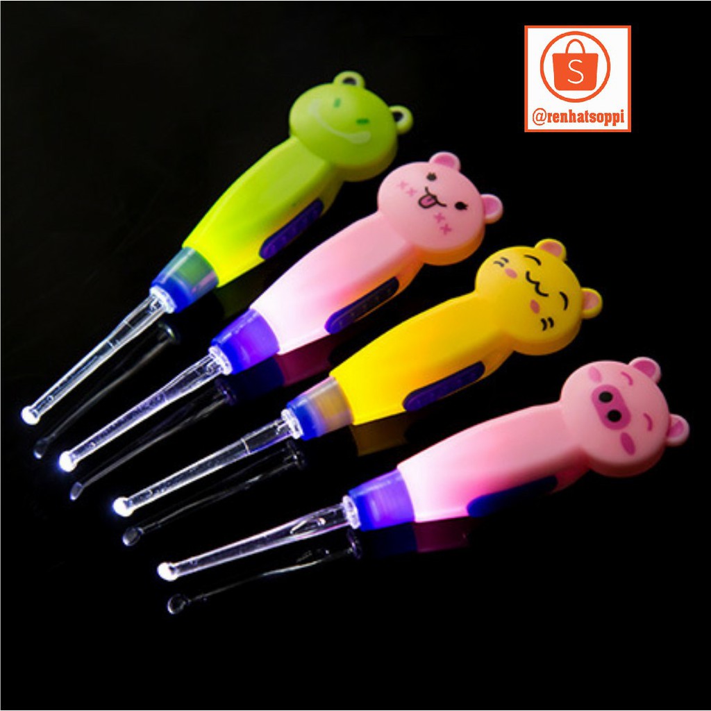 Lấy ráy tai trẻ em có đèn soi rất an toàn