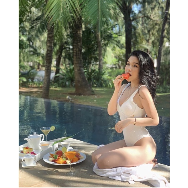 Bodysuit gân đi biển ( christina)