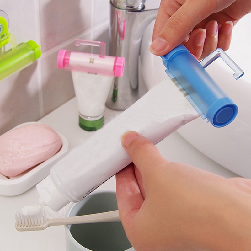 1 Dụng Cụ Nặn Kem Đánh Răng Bằng Nhựa Màu Kẹo Dễ Thương