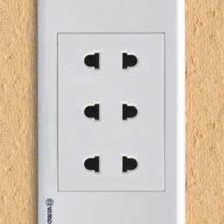 1 ổ cắm điện SINO MẶT 3 lỗ cắm