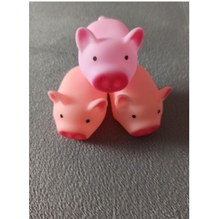 Heo con trang trí hài hước để bàn nhìn cho vui vẻ giải tỏa căng thẳng có hình thật bóp kêu chít chít