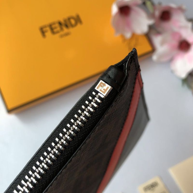 clutch cầm tay nam da thật dáng dài kéo khóa có quai cầm tay họa tiết chữ F Fendi FD