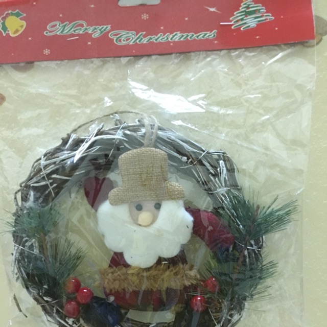 Vòng nguyệt quế treo cửa