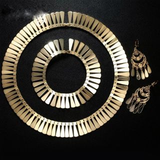 Bộ trang sức Nữ hoàng Ai cập