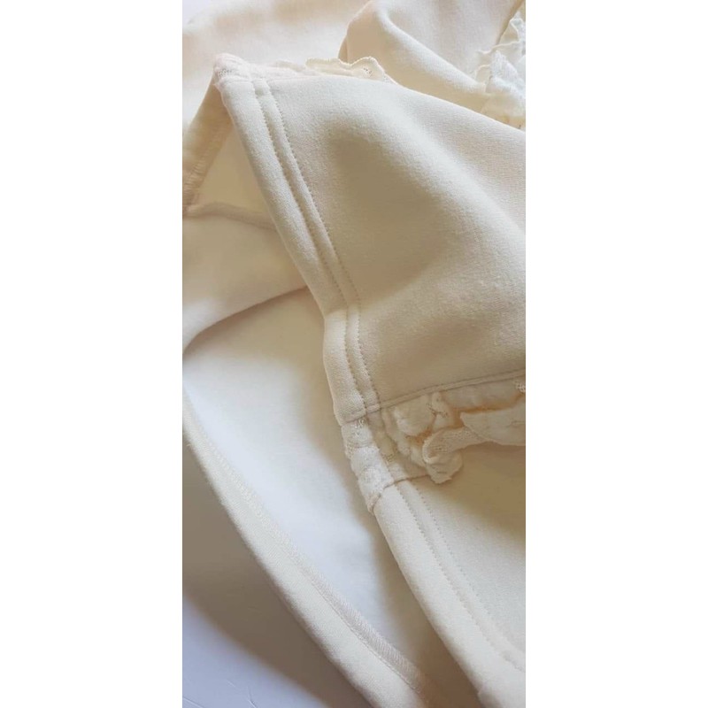 Áo nỉ bông bé gái màu trắng tay ren điệu xuất HQ VNXK