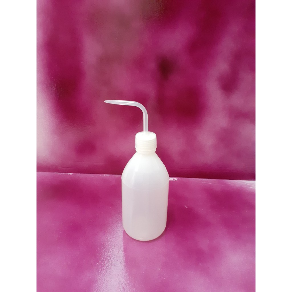 BÌNH TIA NHỰA VÒI CONG CÁC SIZE