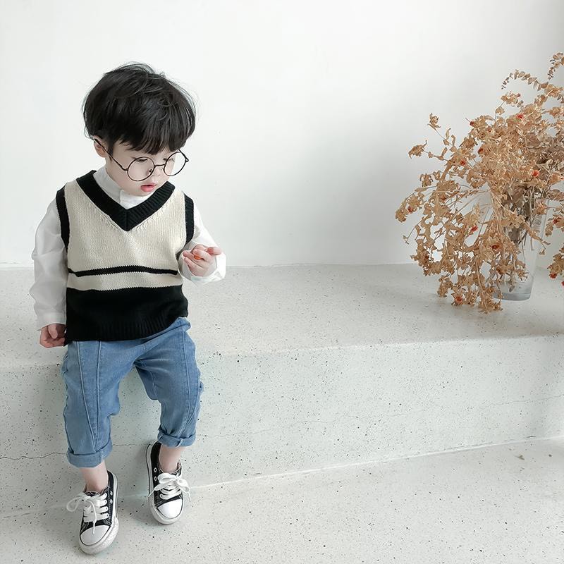 Áo gile len cho bé cổ V phối màu chất len mềm mịn