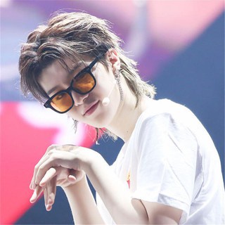 【kifli】Mắt kính râm chữ V gọng nhỏ nhiều màukính mát teen nam nữ Hàn Quốc thời trang AH129