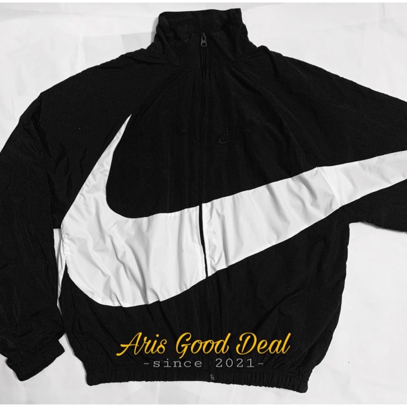 ÁO KHOÁC DÙ 2 LỚP SPORTWEAR SWOOSH WOVEN ĐEN