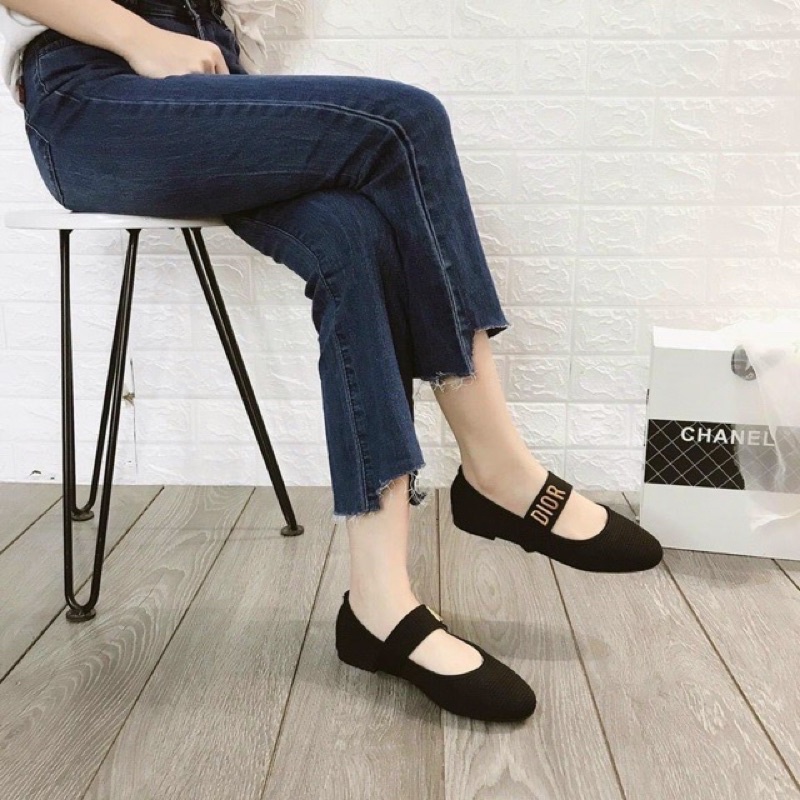 HÀNG VỀ CÓ SẴN!!!Giày bệt búp bê dior vải siêu xinh