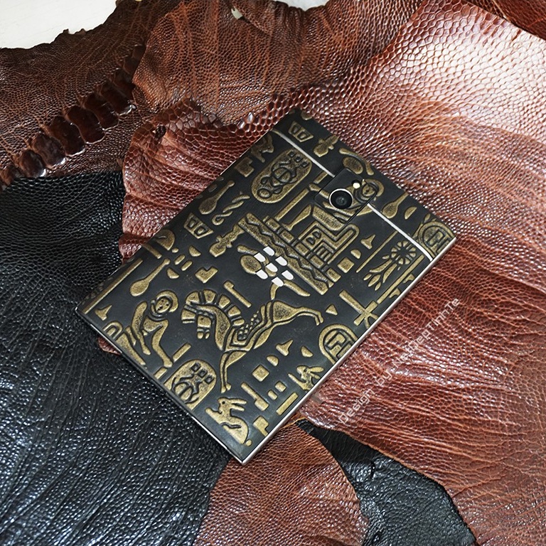 Miếng dán da điện thoai BlackBerry Passport–  Da bò thật 100% - chính hãng Nét Đẹp Tinh Tế