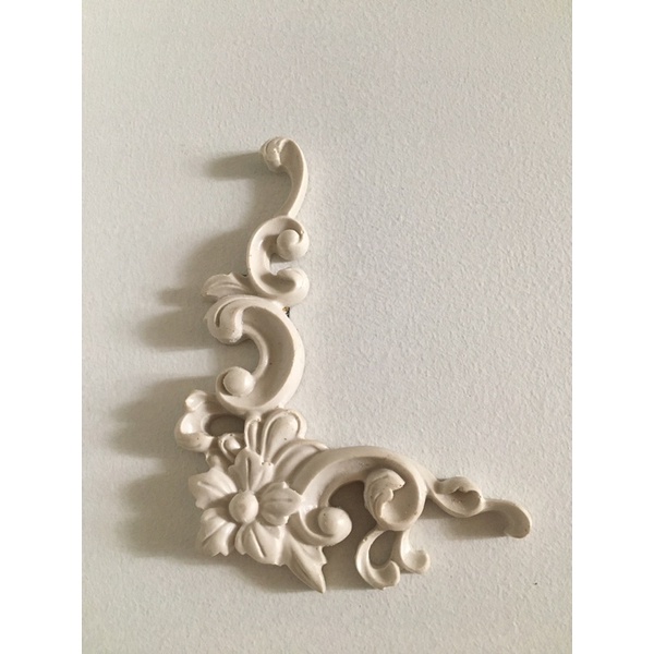 Bông phù điêu gốc trang trí