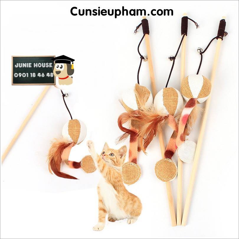 Cần câu đồ chơi lông vũ cán gỗ cho mèo