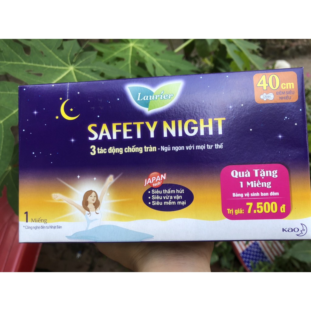 BĂNG VỆ SINH BAN ĐÊM LAURIER SAFETY NIGHT 40CM - 4 miếng có quà tặng