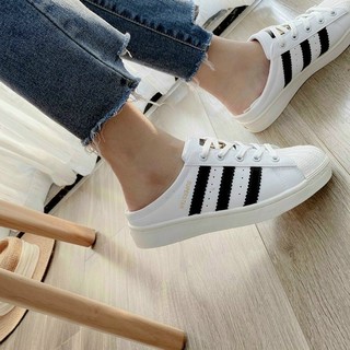 Sục thể thao phối sọc