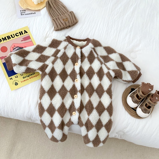Bộ liên thân kẻ caro lông cừu chần bông siêu ấm , body cho bé mùa đông siêu cute