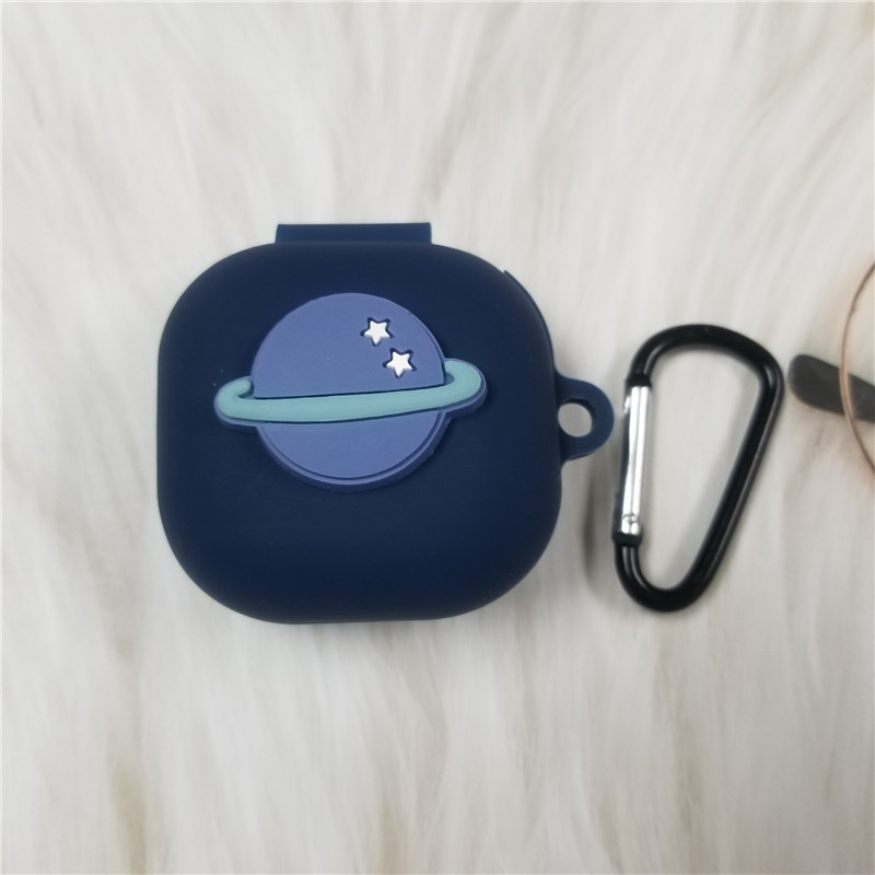 Vỏ bảo vệ hộp sạc tai nghe Samsung Galaxy Buds Live in hình phi hành gia ngộ nghĩnh