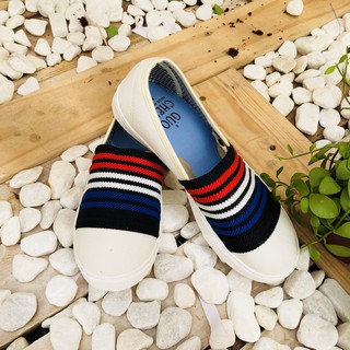 GIÀY SLIP ON TRẮNG 4 SỌC MÀU