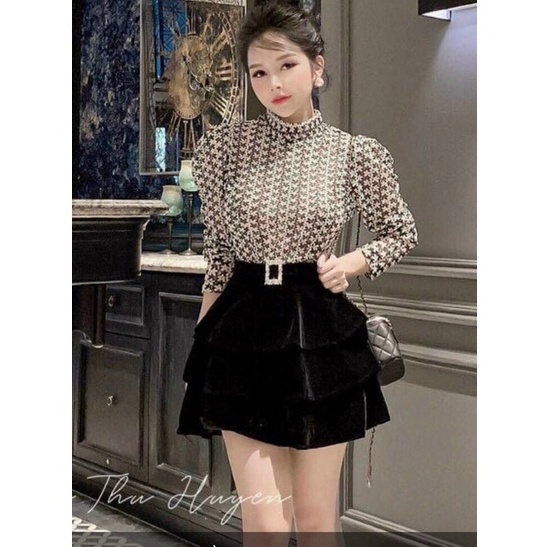 Chân váy xòe xếp ly nhung mác đá siêu sang