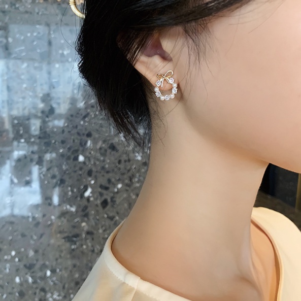 Bông tai nơ vòng đính hạt ngọc phong cách Hàn Quốc siêu xinh shop Phụ Kiện Tiên Tiên