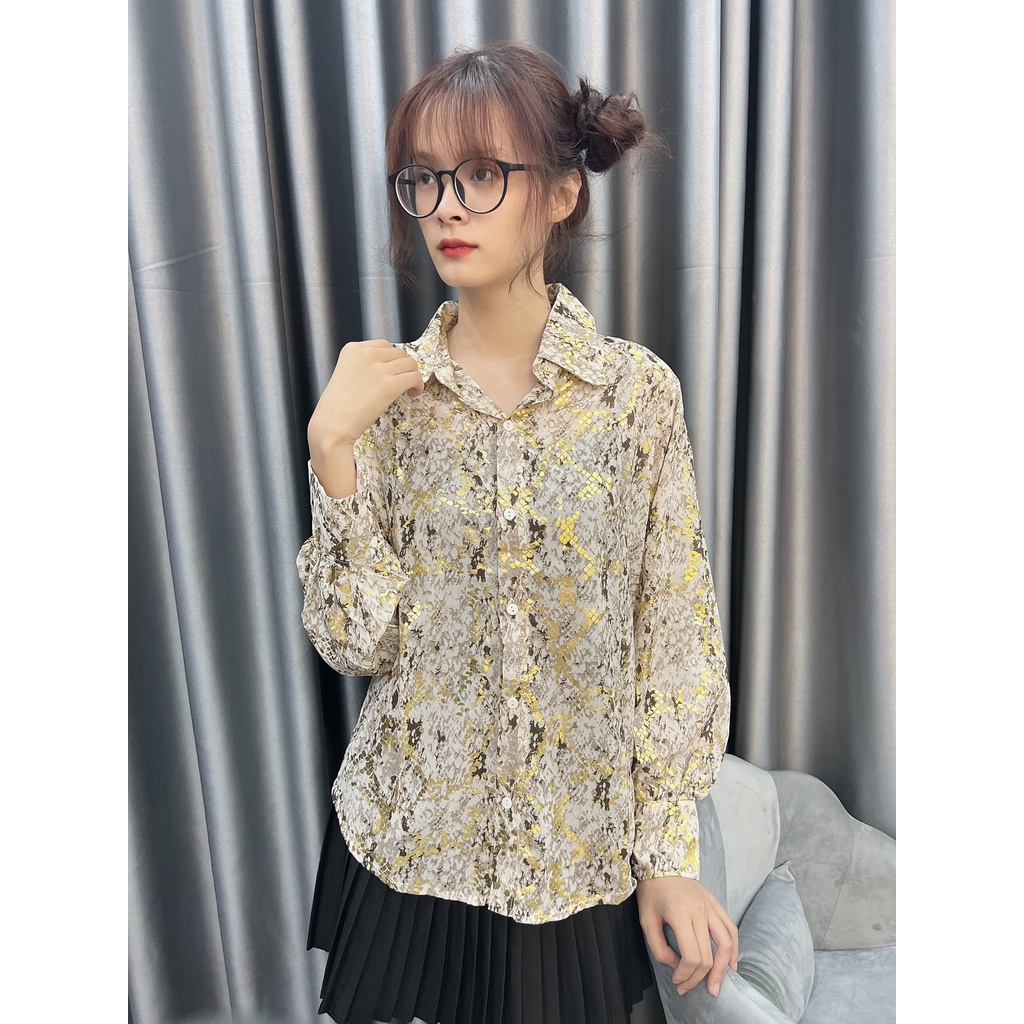 một chiếc áo sơ mi lụa hot xinh